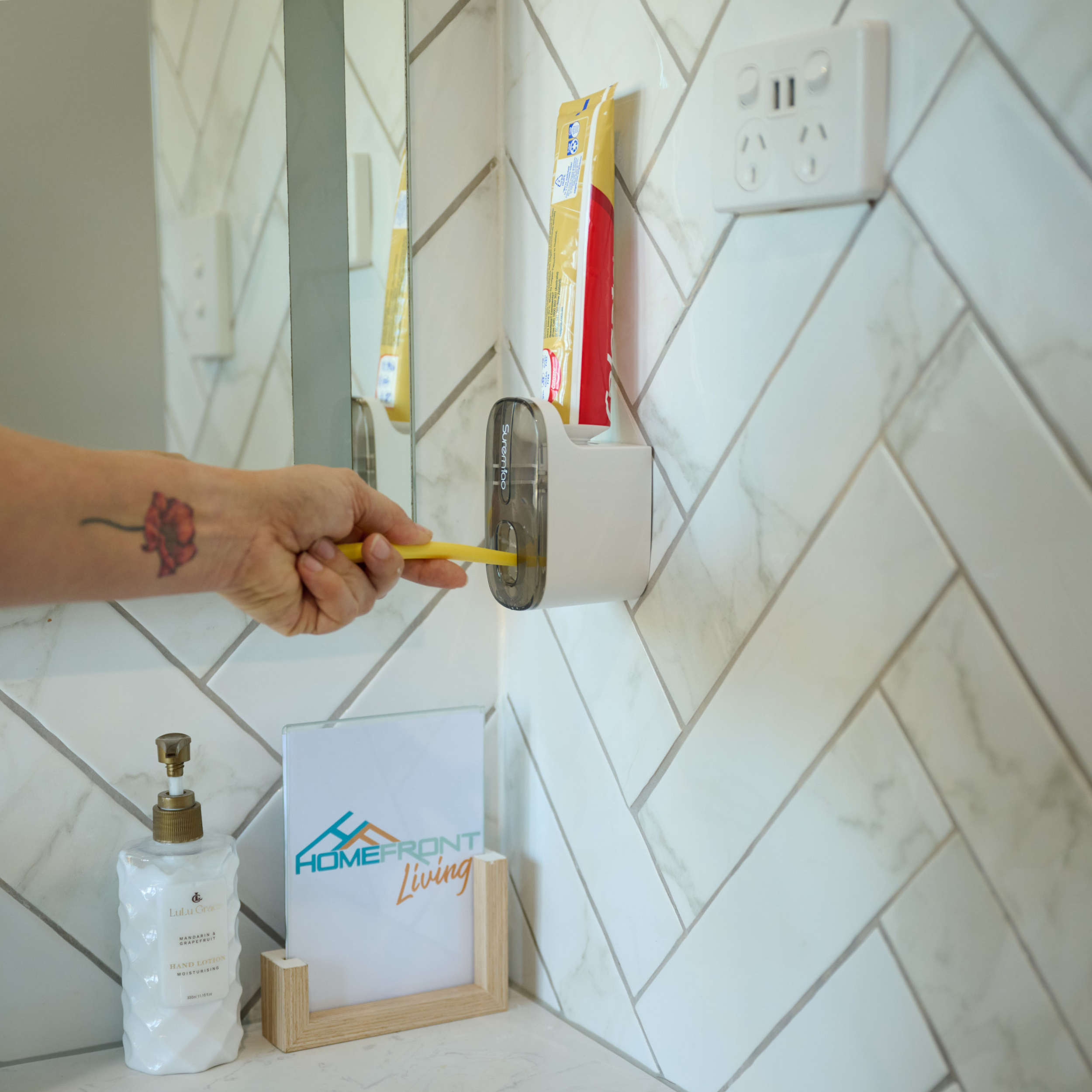Hands Free Toothpaste Dispenser (Grey)